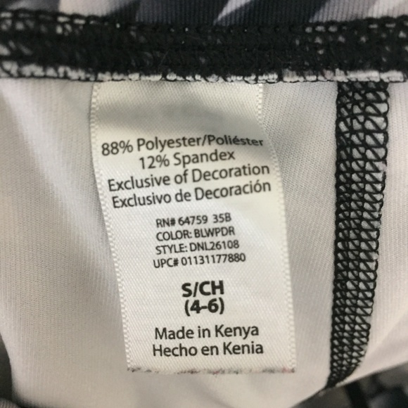 * Danskin Black/White/Grey Athletic Capris, Size Small - Picture 6 of 7